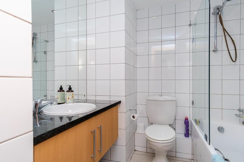 1 Bedroom Property for Sale in Claremont Western Cape